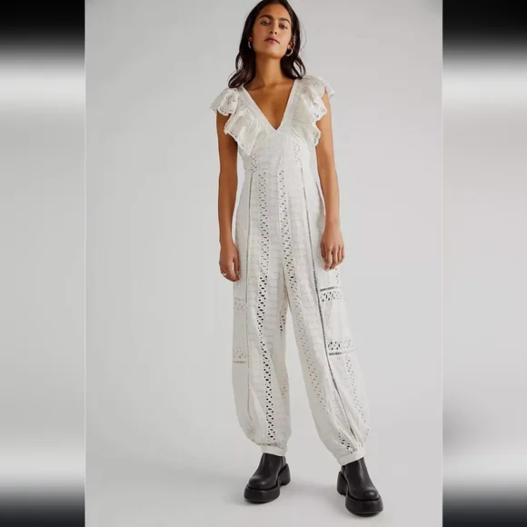 NWT  Free People Mikayla Jumpsuit Size Medium Gorgeous!!! - Picture 2 of 9